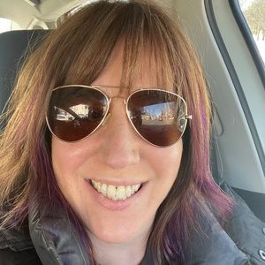 Meet your Posher, Andrea